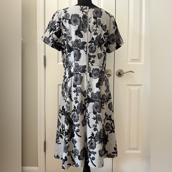 Talbots Black and Gray Floral Wool Blend Dress Size 8 - Picture 3 of 13
